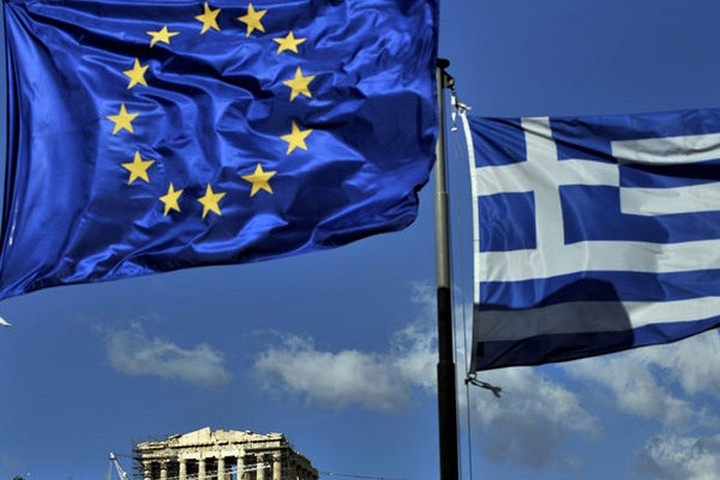 Suddeutsche Zeitung: Χρηματοδοτικό κενό 10 δισ. στην Ελλάδα 