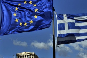 Suddeutsche Zeitung: Χρηματοδοτικό κενό 10 δισ. στην Ελλάδα 