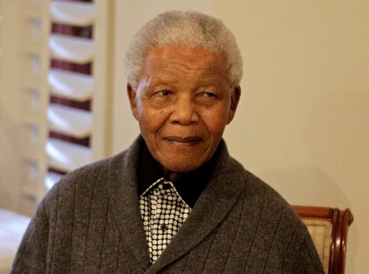 Απεβίωσε ο ιστορικός ηγέτης της Νοτίου Αφρικής Nέλσον Μαντέλα 