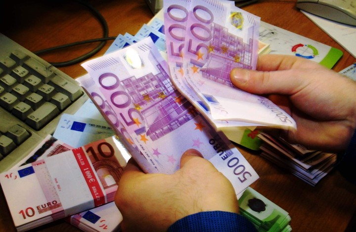 Διέγραψαν το 50% των χρεών δανειολήπτη – Θα πληρώνει 854 ευρώ το μήνα
