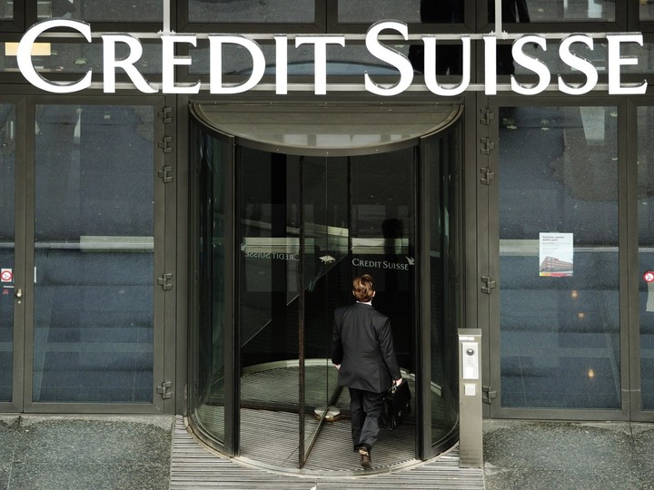 Tην ενοχή της για φοροδιαφυγή παραδέχτηκε η Credit Suisse
