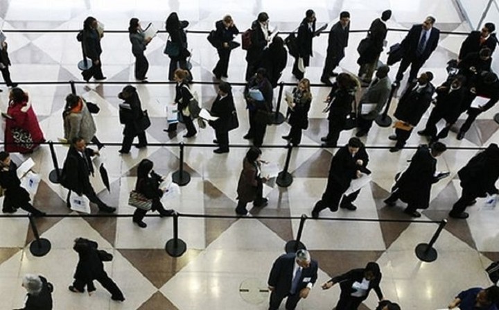 Απαγορεύτηκαν οι προσλήψεις στο Δημόσιο λόγω εκλογών