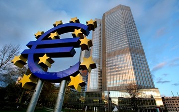 ΕΚΤ: Αυξήθηκε στα 75,5 δισ. ευρώ το όριο της χρηματοδότησης μέσω ELA   