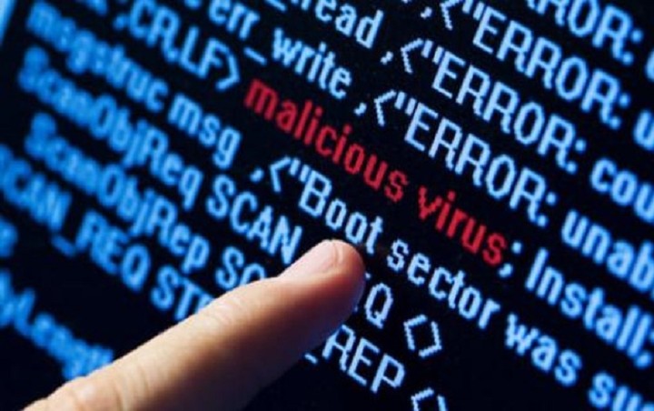 H Δίωξη Ηλεκτρονικού Εγκλήματος προειδοποιεί: Γέμισε ιούς το Faceboοk!