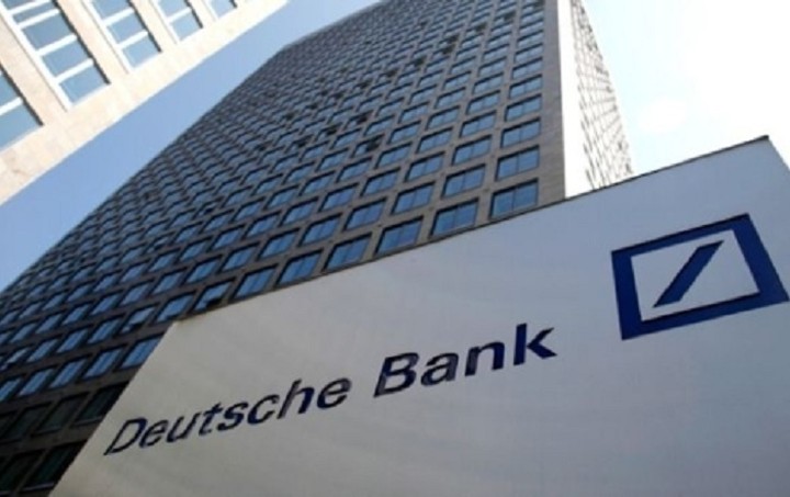 Deutsche Bank: Τέθηκε και επισήμως πλέον το ερώτημα για παραμονή στο ευρώ