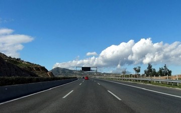 Διακόπτεται η κυκλοφορία στην Εθνική Οδό Αθηνών - Κορίνθου  