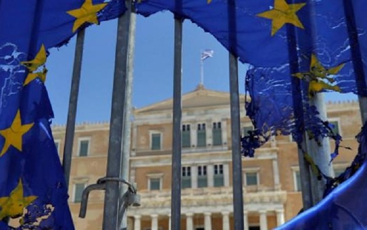 DW: Η ελληνική κρίση παρατείνεται στη νέα χρονιά