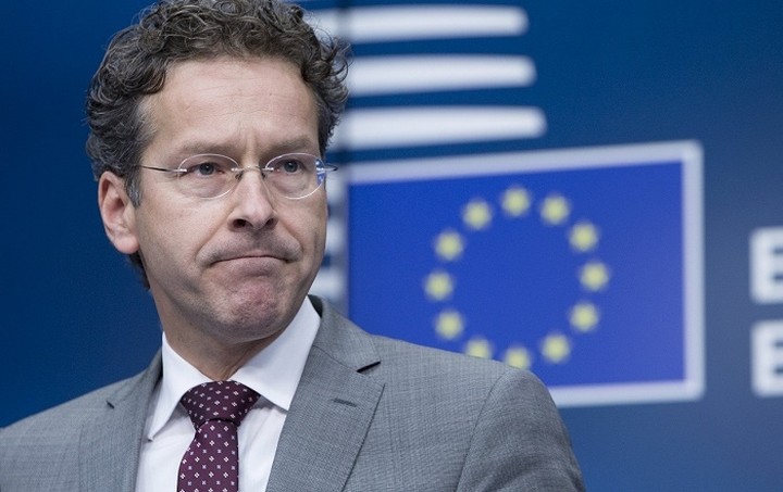 Ντάισελμπλουμ: Δύο επιλογές η Ευρωζώνη για την ελάφρυνση του ελληνικού χρέους