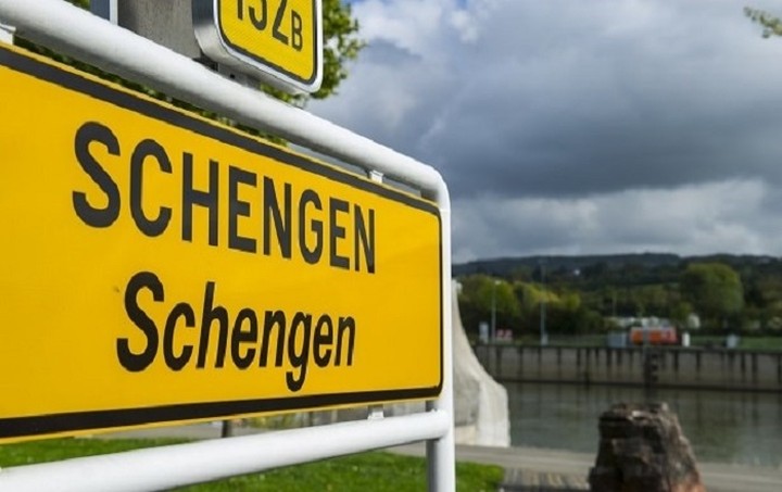 Διετή παράταση ελέγχων εντός Σένγκεν θα εξετάσει η Ε.Ε.