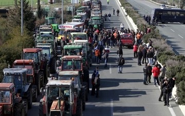 Σφραγίζουν επ' αόριστον τα Τέμπη