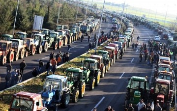 Αυτόφωρο για τα μπλόκα ζητά η εισαγγελέας του Αρείου Πάγου 