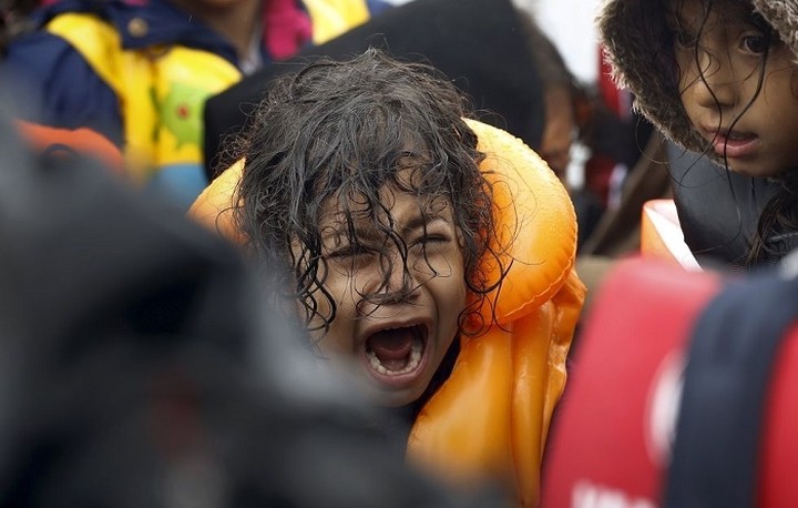 Bild:«Ευρώπη, δεν ντρέπεσαι όταν βλέπεις αυτά τα παιδιά;»