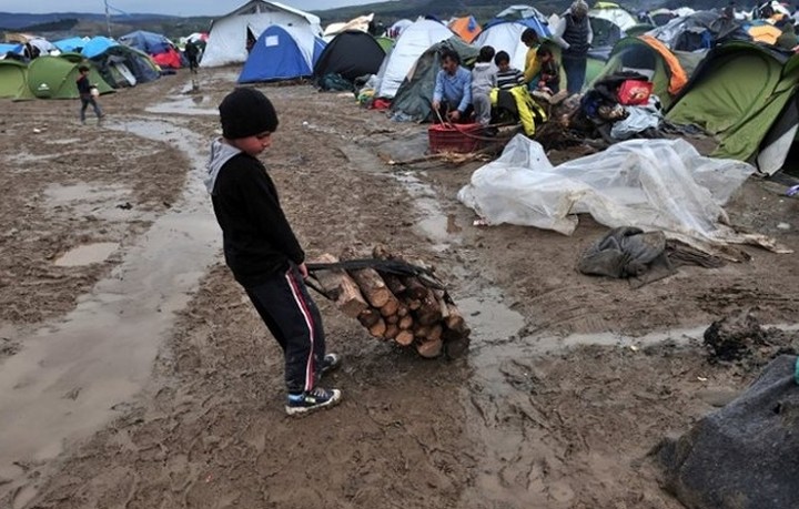 Άμεση εκταμίευση 100 εκατ. από την ΕΕ στην Ελλάδα για την ανθρωπιστική βοήθεια