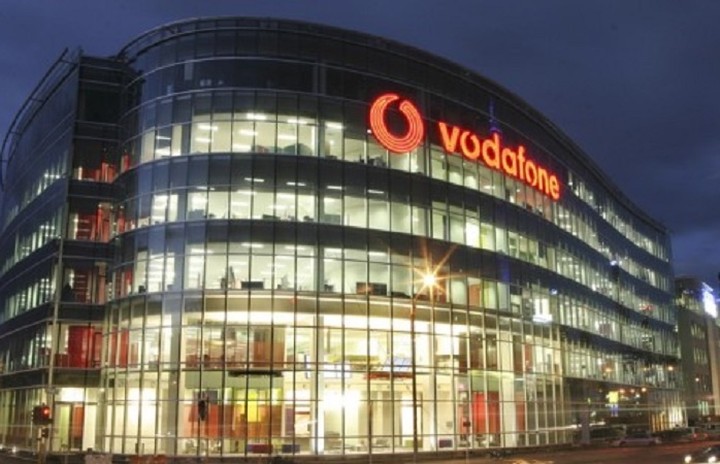 Η Vodafone δίνει τα χέρια με την Altice