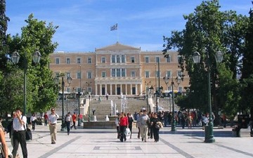 Δύο χιλιάδες εκατομμυριούχοι έφυγαν από την Αθήνα