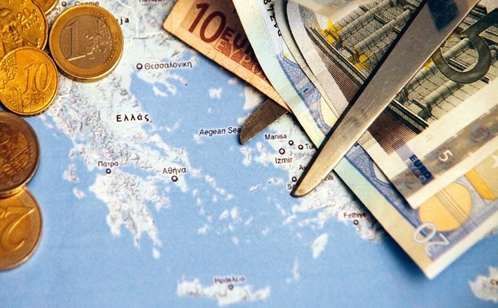 Bloomberg: Τρεις δυνατότητες για την ελάφρυνση του ελληνικού χρέους εξετάζει η Ευρωζώνη