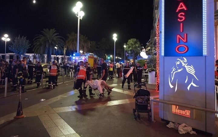 Τραγωδία στη Γαλλία: Σφαγή στην Νίκαια με 84 νεκρούς