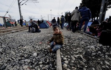 Πρόστιμο 250.000 ανά πρόσφυγα στις χώρες που αρνούνται τη μετεγκατάσταση