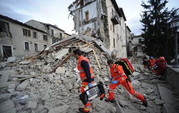 Σεισμός 6 ρίχτερ στη Ρώμη- Τουλάχιστον 6 νεκροί