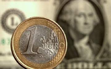 Σε ανοδική πορεία το ευρώ
