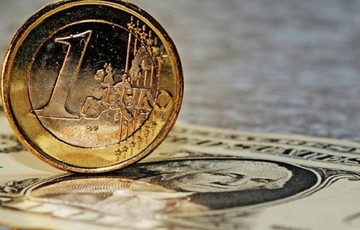 Οριακή άνοδος για το ευρώ