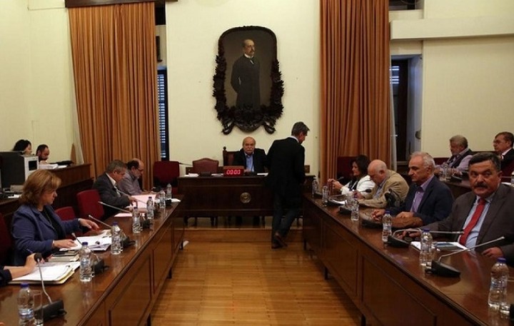 Στις 16:00 μετατέθηκε η Διάσκεψη των Προέδρων της Βουλής για το ΕΣΡ