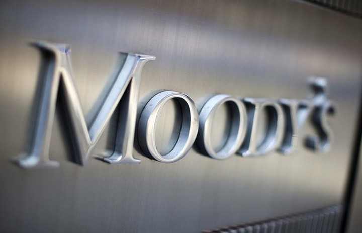 Η Moody's αναβαθμίζει τις ελληνικές τράπεζες