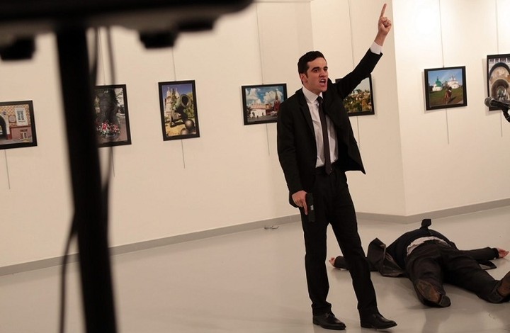 Νεκρός ο Ρώσος πρεσβευτής στην Άγκυρα