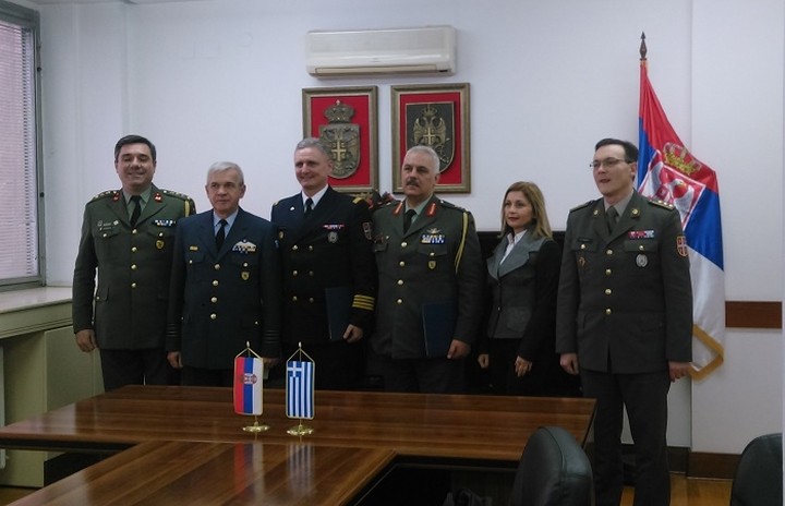 Υπεγράφη στρατιωτική συνεργασία μεταξύ Ελλάδας- Σερβίας