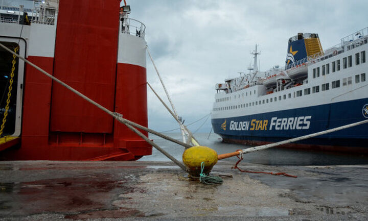 ΠΕΝΕΝ: 24ωρη Παμπειραϊκή απεργία σε όλες τις κατηγορίες πλοίων την 1η Μάη