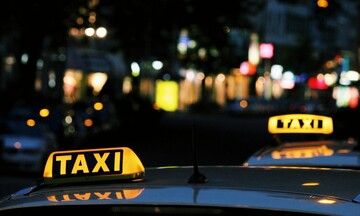 Νέα υπουργική απόφαση: Μέχρι τρεις επιβάτες στο ταξί