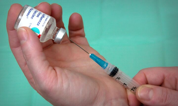 Συμφωνία Κομισιόν - AstraZeneca για το εμβόλιο του κορονοϊού