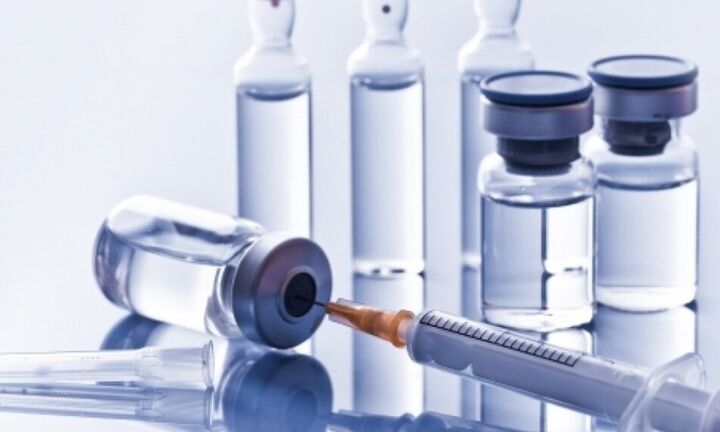 Η ανάμιξη διαφορετικών εμβολίων αυξάνει τη συχνότητα παρενεργειών -δεν έχει επιπτώσεις στην ασφάλεια