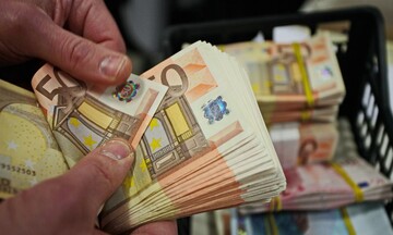 Ποιοι θα λάβουν κρατική ενίσχυση έως 12.600 ευρώ για να πληρώσουν τα χρέη τους. Εσείς θα την λάβετε;