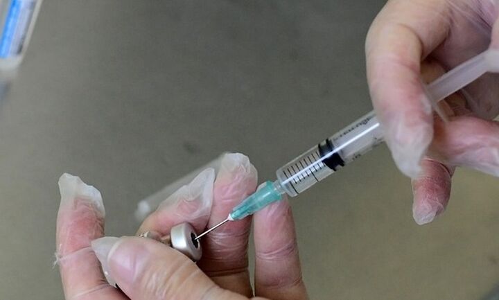 Γιατρός στο Βέλγιο είχε εκδώσει 2.018 πλαστά πιστοποιητικά εμβολιασμού