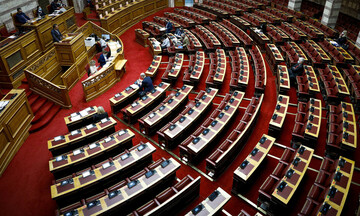 Βουλή: Kυρώθηκαν οι συμφωνίες με Μαυροβούνιο και Αζερμπαϊτζάν για την πολιτική προστασία