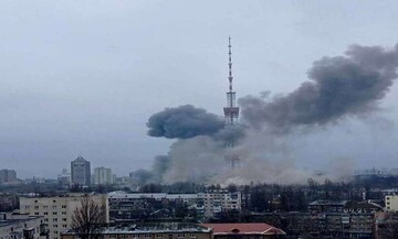 Βομβαρδίστηκε το Κίεβο - Χτύπησαν πύργο τηλεπικοινωνιών -Πέντε νεκροί - Στη Χερσώνα οι ρώσοι