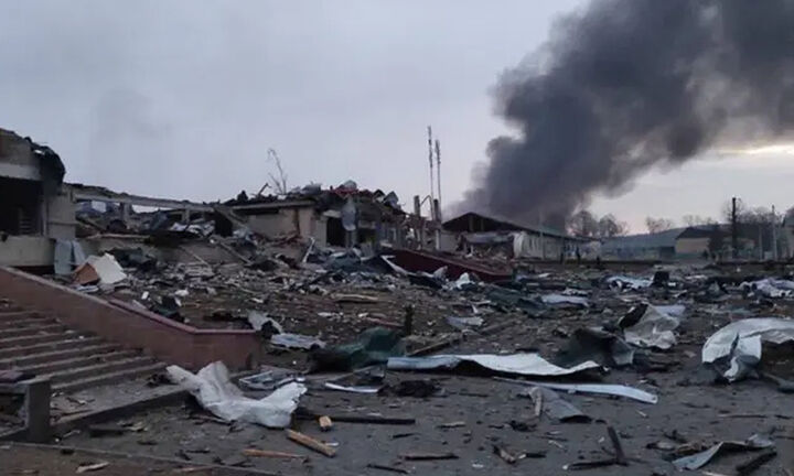  Μαριούπολη: Το Κίεβο, απέρριψε ρωσικό τελεσίγραφο για την παράδοσή της-Οκτώ νεκροί από βομβαρδισμό
