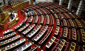 Βουλή: Εγκρίθηκε η πρόταση διορισμού του Αθ. Σαφαρή ως αναπληρωματικό μέλος στην ΕΕΑ