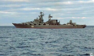 Πλήγμα στο σημαντικότερο ρωσικό πλοίο στη Μαύρη Θάλασσα