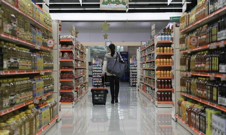 Γεωργιάδης: Περαιτέρω μείωση τιμών σε προϊόντα που περιλαμβάνονται στο καλάθι του νοικοκυριού