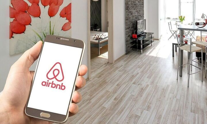 Προς νέες παρεμβάσεις για τα Airbnb – Τι εξετάζει η κυβέρνηση