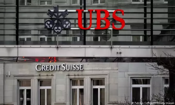 Η UBS ολοκλήρωσε την εξαγορά της Credit Suisse – Τα επόμενα βήματα