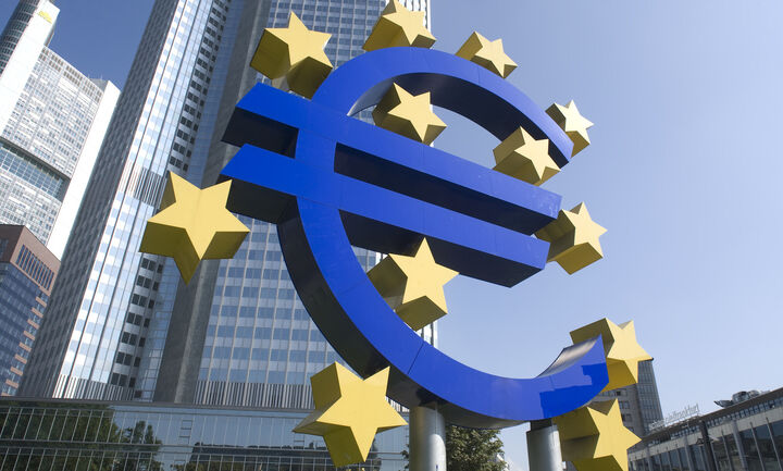 Αμετάβλητο το κόστος δανεισμού από την ΕΚΤ - Μισθοί και πληθωρισμός κράτησαν σταθερά τα επιτόκια