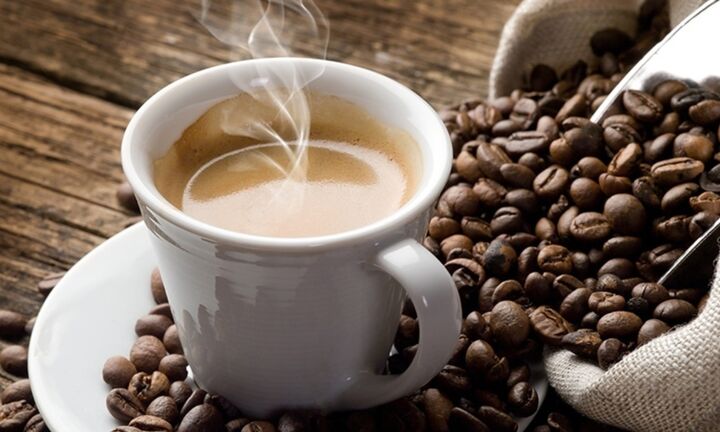 O καφές γίνεται προϊόν πολυτελείας – Αναπόφευκτες οι αυξήσεις τιμών
