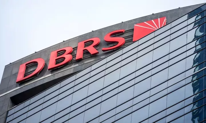 DBRS: Αναβαθμίζει σε θετικές τις προοπτικές της ελληνικής οικονομίας - "Κλειδί" οι τράπεζες