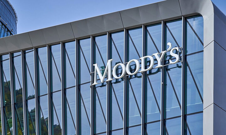 Moody’s: Δεν έδωσε επενδυτική βαθμίδα στην Ελλάδα - Αναβαθμίζει σε θετικό το outlook 