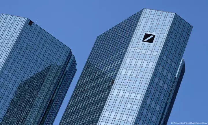 Deutsche Bank: Η μεγαλύτερη τράπεζα της Γερμανίας επέστρεψε στα κέρδη το τρίτο τρίμηνο