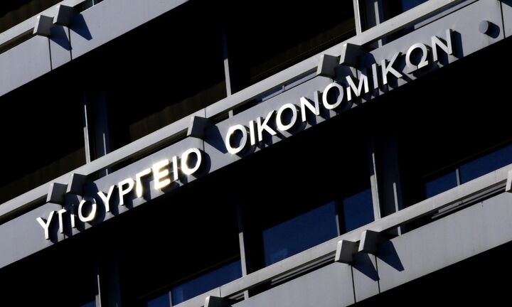 ΥΠΕΘΟ: Η οικονομία καλύπτει κάθε μέρα το χαμένο έδαφος