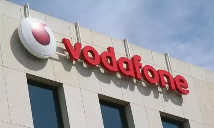 Βρετανία: Εγκρίθηκε η συγχώνευση Vodafone -Three ύψους 19 δισ. δολαρίων